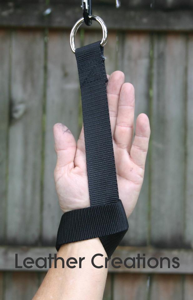 Wrist loop restraint